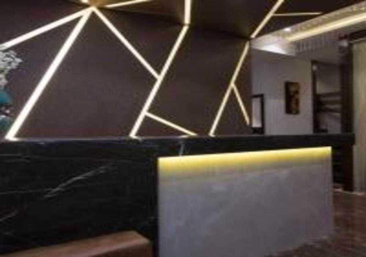 Hotel Meriton Mumbai International Airport T-2 Exterior foto